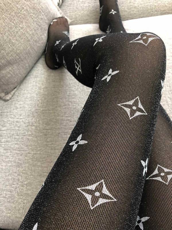 Louis Vuitton Socks LVO00011